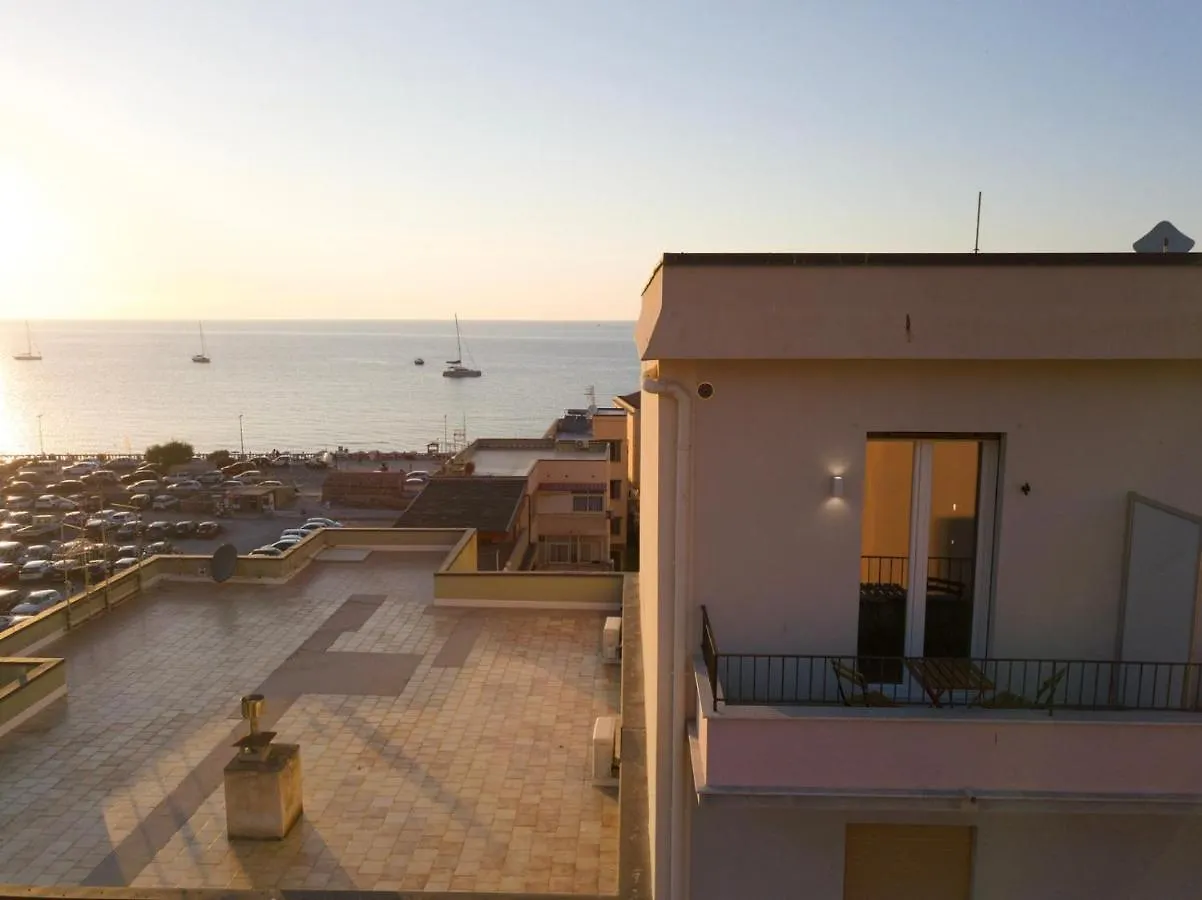 Sea Luxury Suites B&B Cefalù 0*,