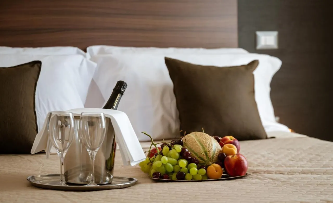 Bed & Breakfast Sea Luxury Suites B&B Cefalù