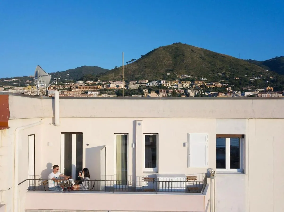 Sea Luxury Suites B&B Cefalù 0*,  Italia